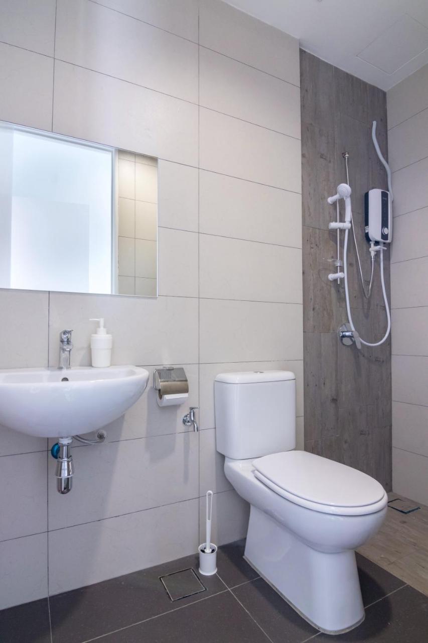 גלוגור Arte Serviced Apartment @ Penang מראה חיצוני תמונה
